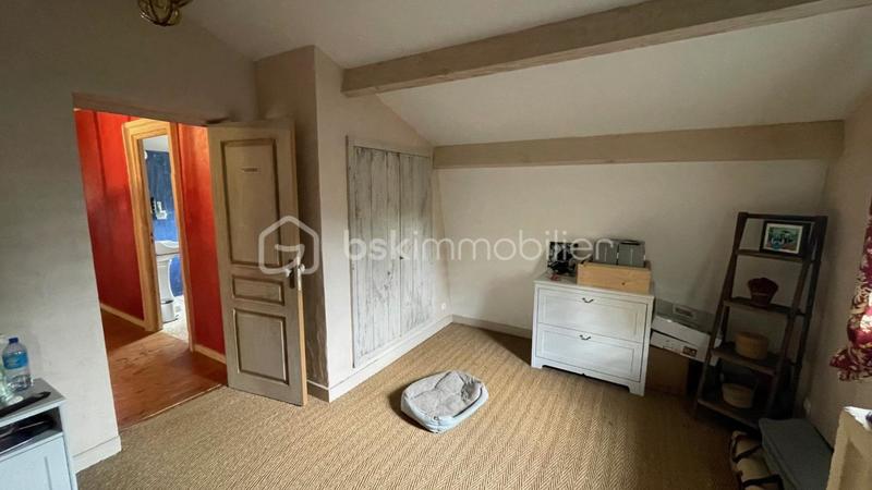 Propriété - 105 m² - 4 pièces