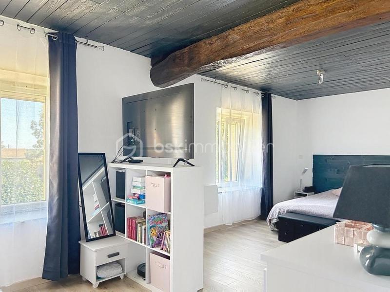 Demeure - 200 m² - 7 pièces