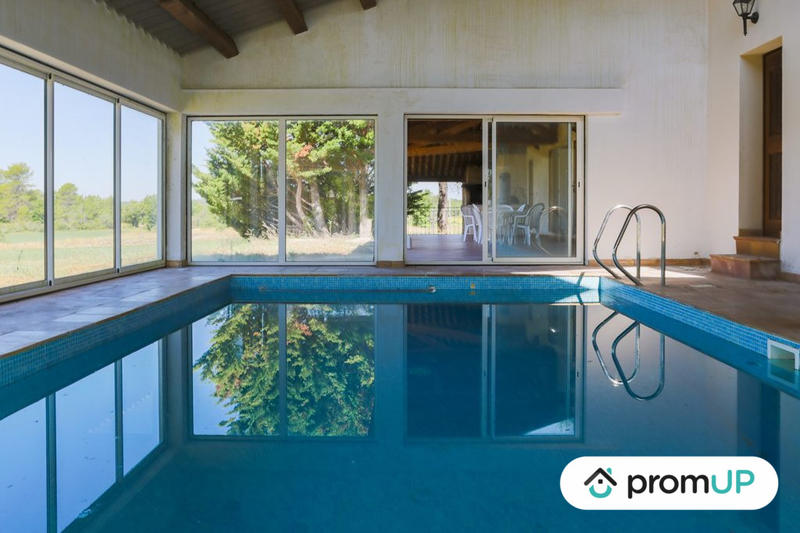 Villa - 220 m² - 8 pièces