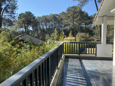 Maison - 190 m² - 6 pièces