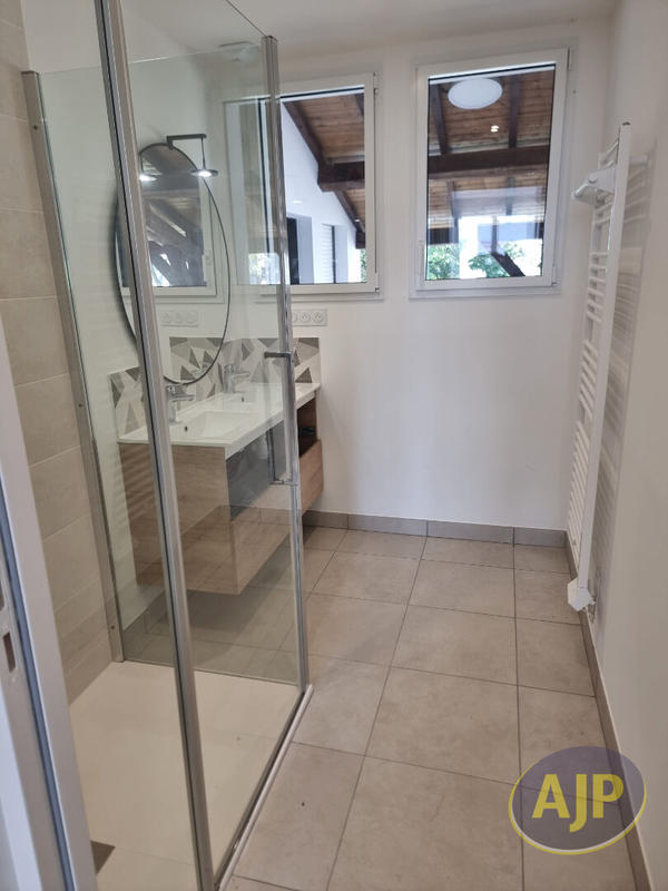 Maison - 87 m² - 4 pièces