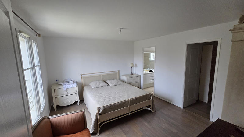 Villa - 167 m² - 6 pièces