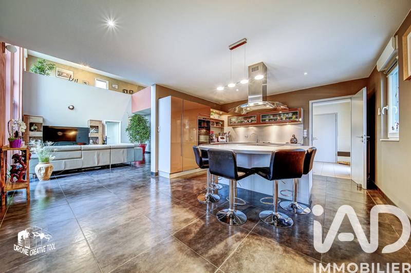 Maison - 264 m² - 6 pièces