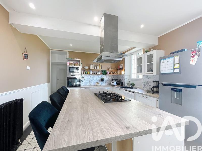 Maison - 152 m² - 7 pièces