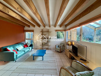 Maison - 200 m² - 9 pièces