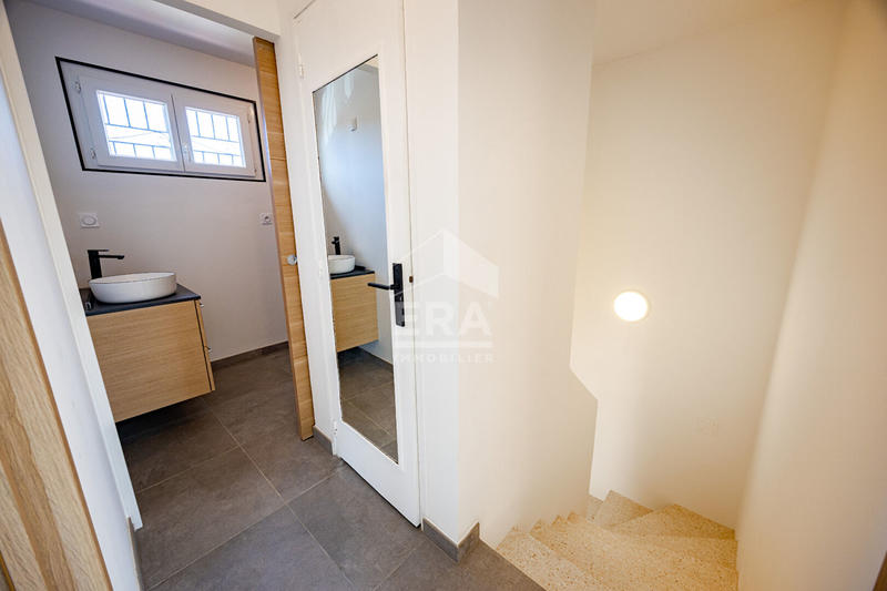 Maison - 98 m² - 3 pièces