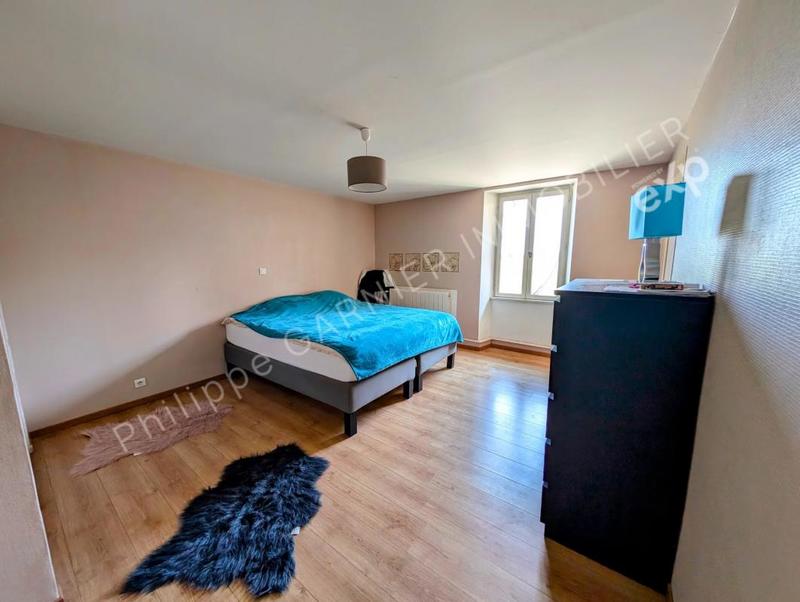 Maison - 180 m² - 7 pièces