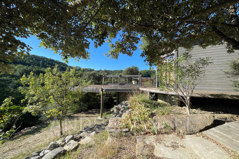 Maison - 207 m² - 7 pièces