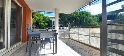 Appartement - 90 m² - 4 pièces