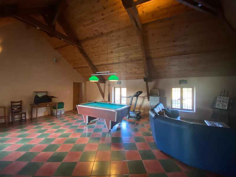 Maison - 260 m² - 5 pièces