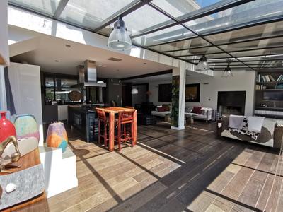 Maison - 145 m² - 4 pièces