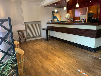 Maison - 250 m² - 6 pièces