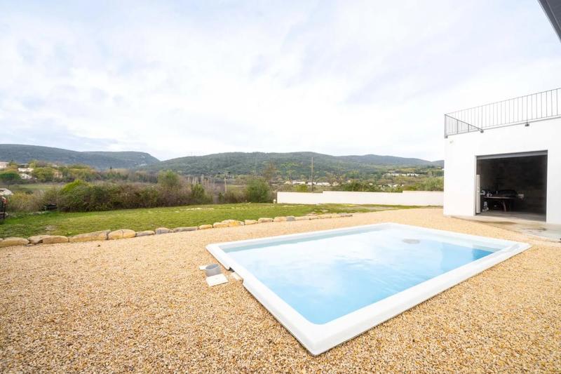 Maison - 266 m² - 5 pièces