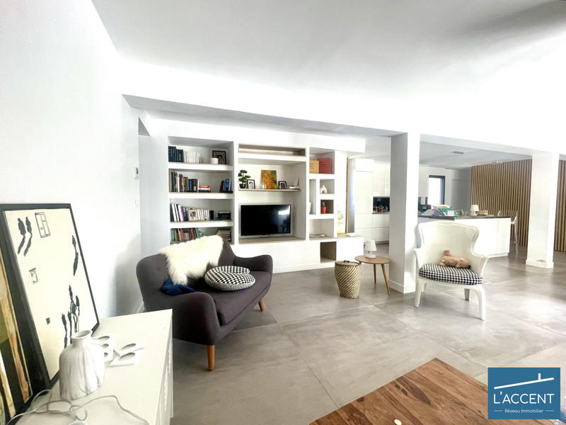 Maison - 125 m² - 5 pièces