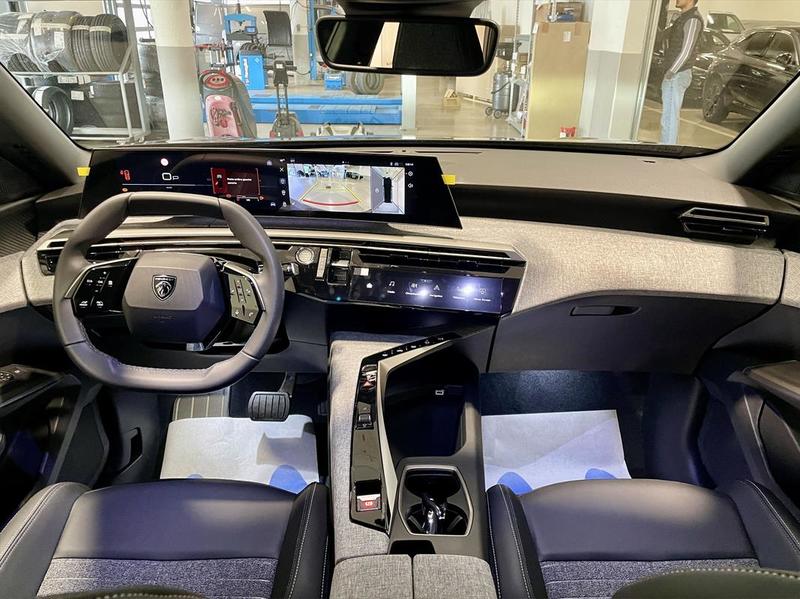 Peugeot 5008 III 1.2 Hybrid 145 Dcs6 Allure