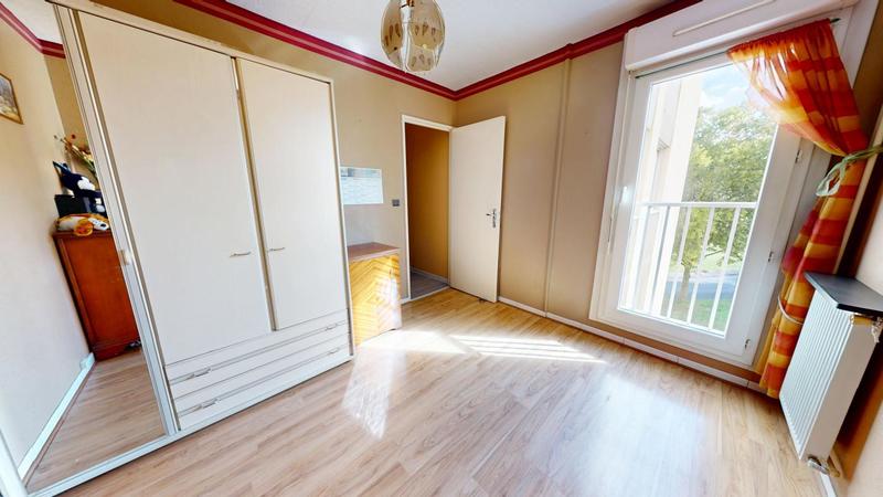 Appartement - 82 m² - 4 pièces