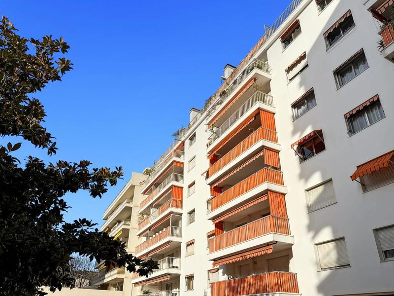 Appartement - 85 m² - 4 pièces