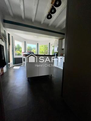 Propriété - 130 m² - 5 pièces