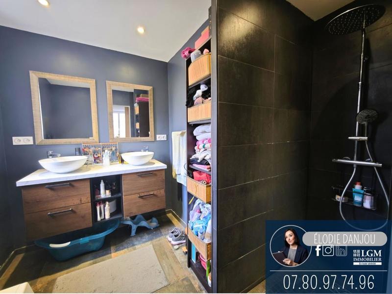 Maison - 125 m² - 5 pièces