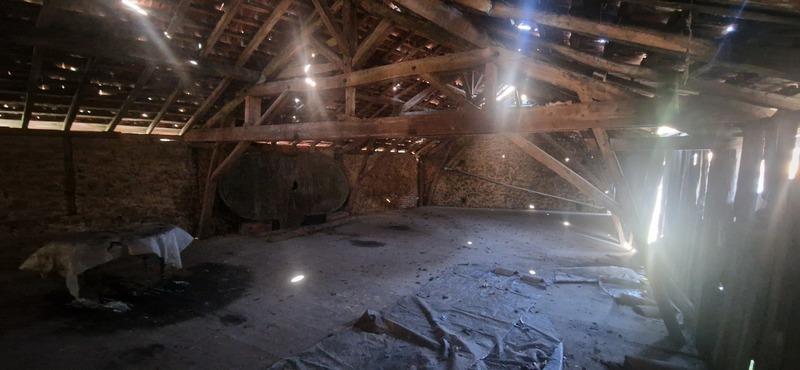 Grange - 290 m² - 3 pièces