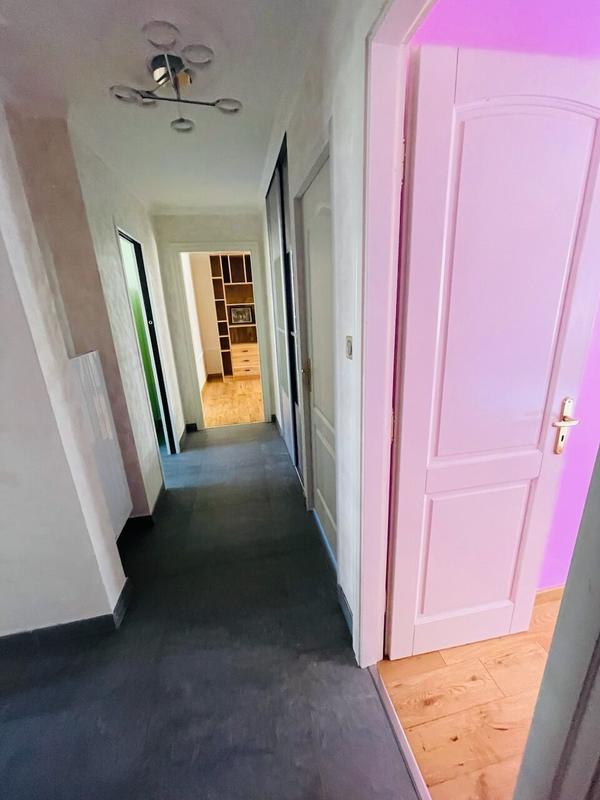 Appartement - 77 m² - 3 pièces