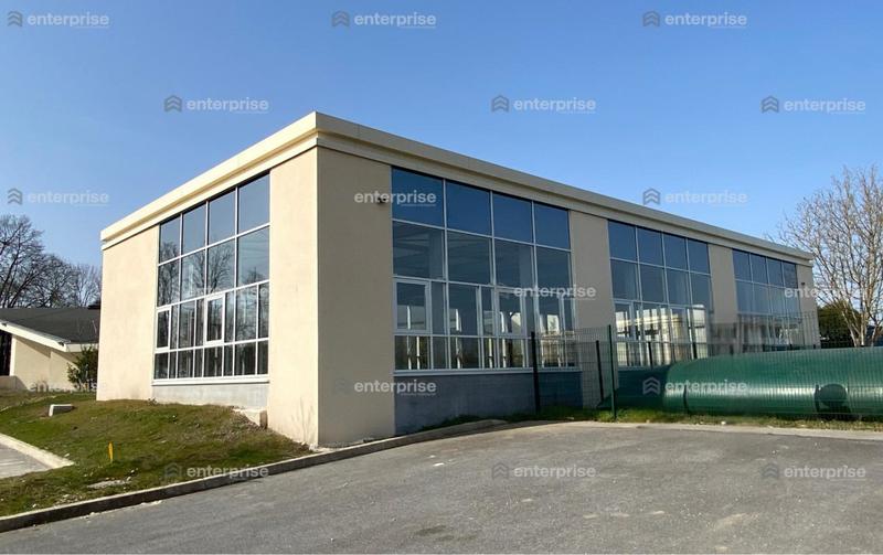 Local commercial - 281 m²
