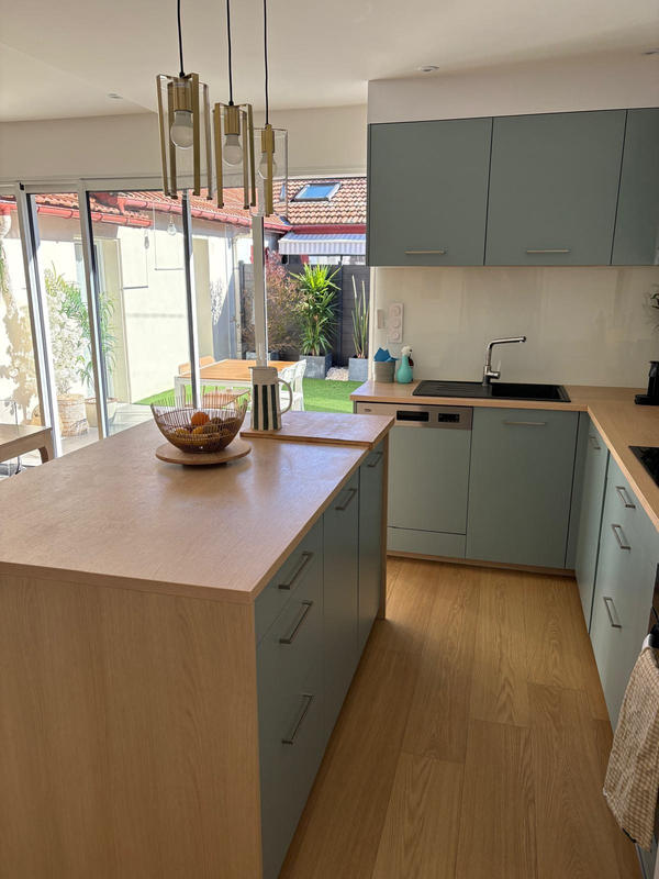 Appartement - 99 m² - 4 pièces