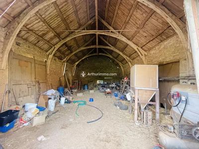 Maison - 340 m² - 15 pièces