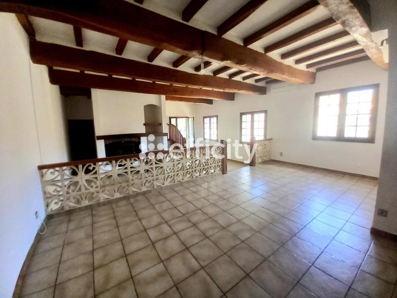 Maison - 146 m² - 7 pièces