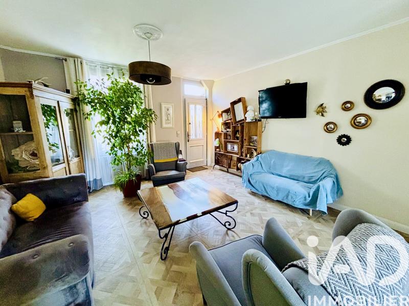 Maison - 90 m² - 5 pièces