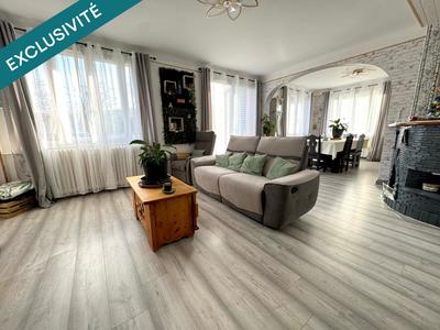 Maison - 181 m² - 7 pièces