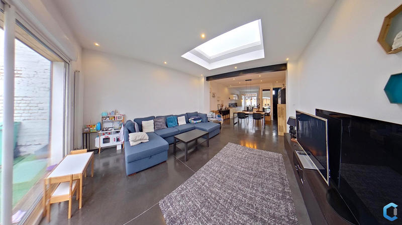 Maison - 90 m² - 4 pièces