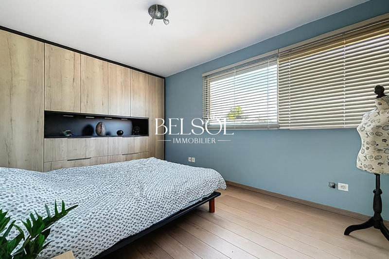 Villa - 180 m² - 5 pièces