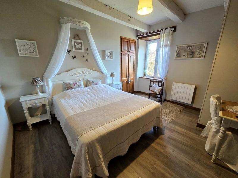 Maison - 277 m² - 9 pièces