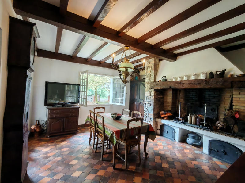 Maison - 258 m² - 8 pièces