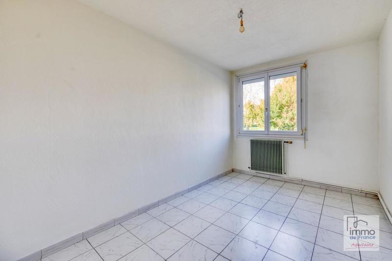 Appartement - 80 m² - 5 pièces