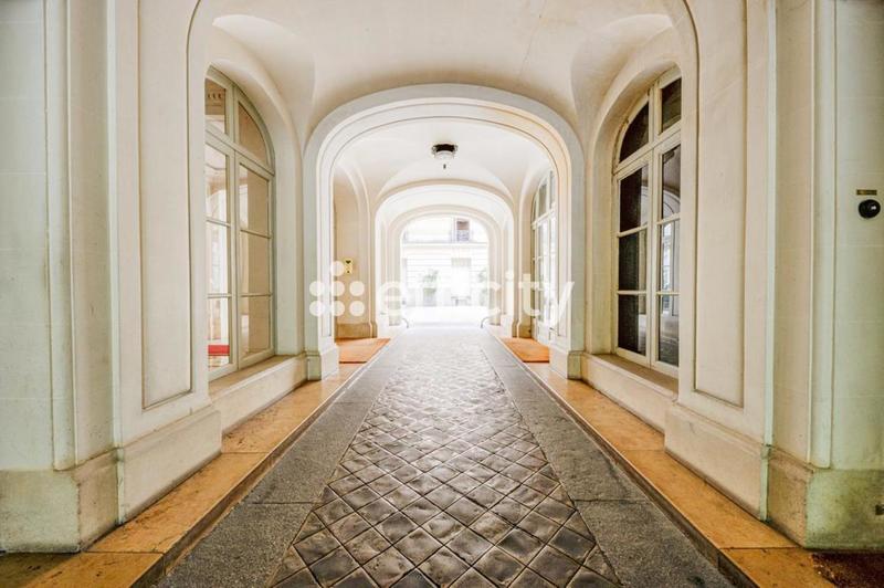 Appartement - 110 m² - 4 pièces