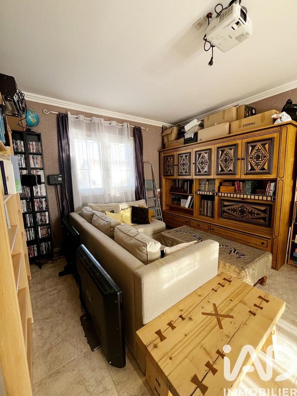 Maison - 257 m² - 8 pièces