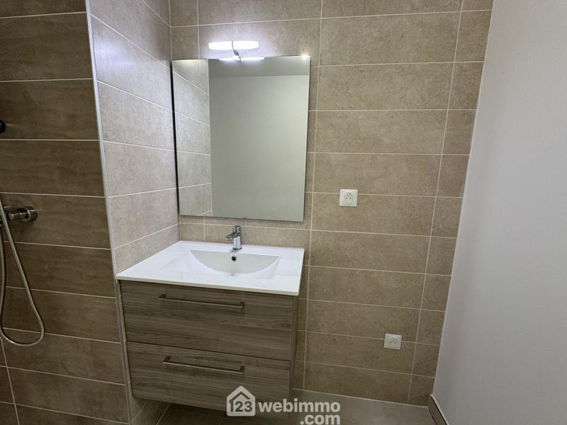 Appartement - 57 m² - 3 pièces