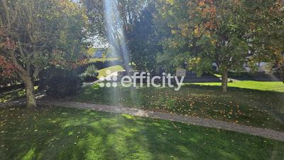 Appartement - 97 m² - 5 pièces