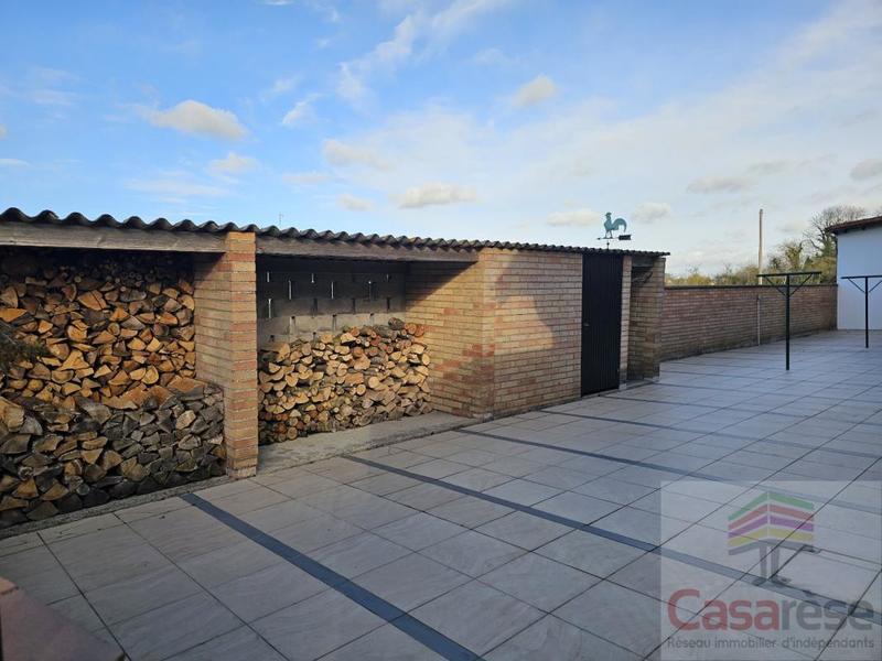 Propriété - 292 m² - 6 pièces