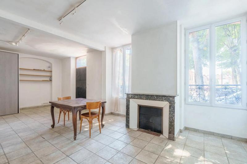 Maison - 201 m² - 9 pièces