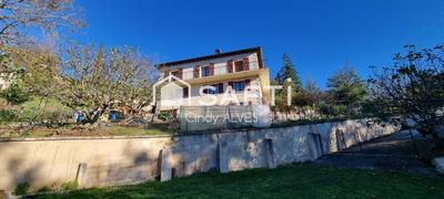 Maison - 310 m² - 9 pièces