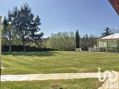 Maison - 380 m² - 13 pièces