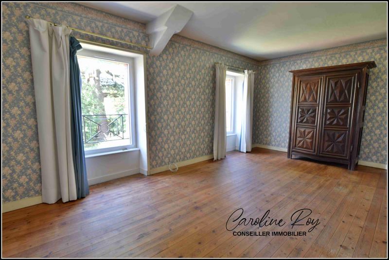 Maison - 226 m² - 8 pièces