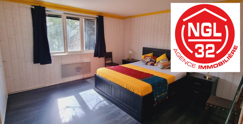 Maison - 250 m² - 9 pièces