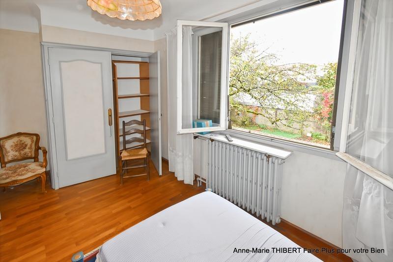 Maison - 200 m² - 8 pièces