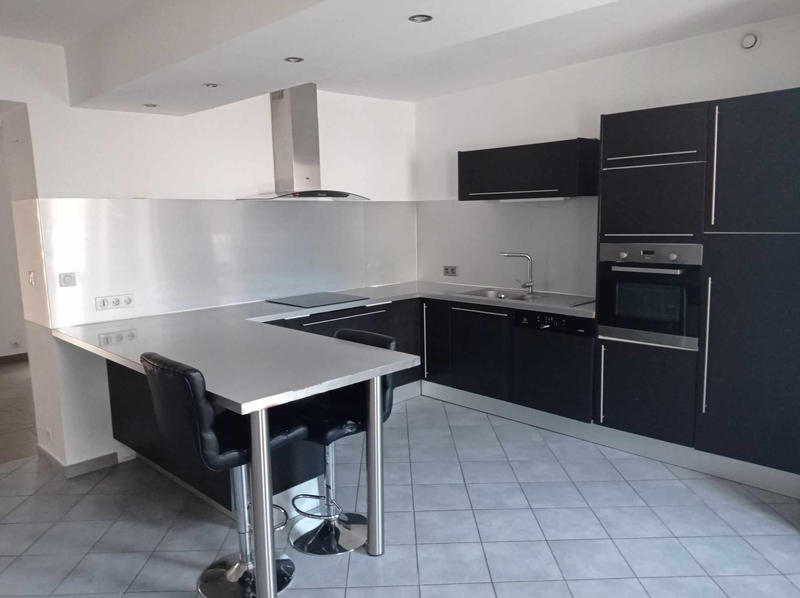 Maison - 76 m² - 3 pièces