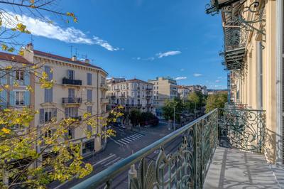 Appartement - 83 m² - 3 pièces