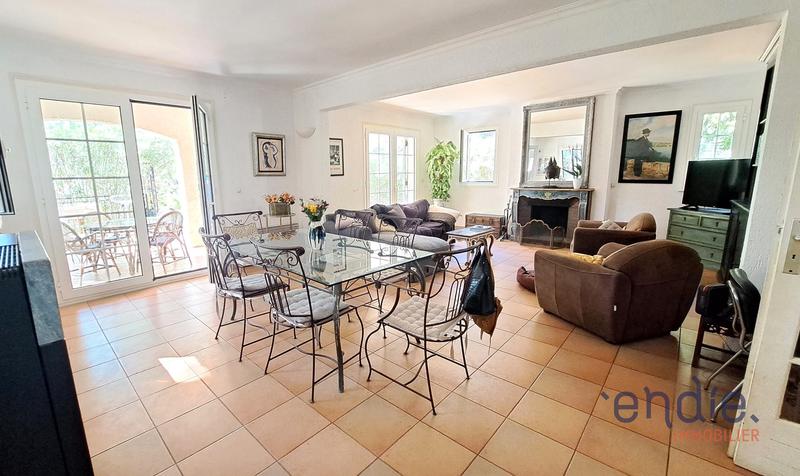 Maison - 183 m² - 6 pièces